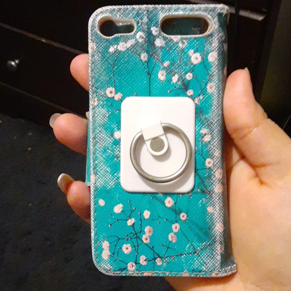 Apple IPod Case 6th Generation - Picture 2 of 3